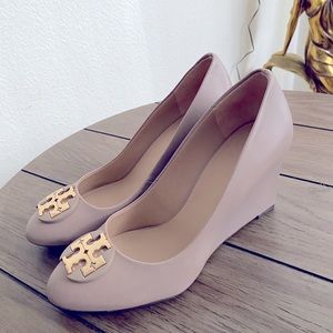 Tory Burch Luna Wedge size 8